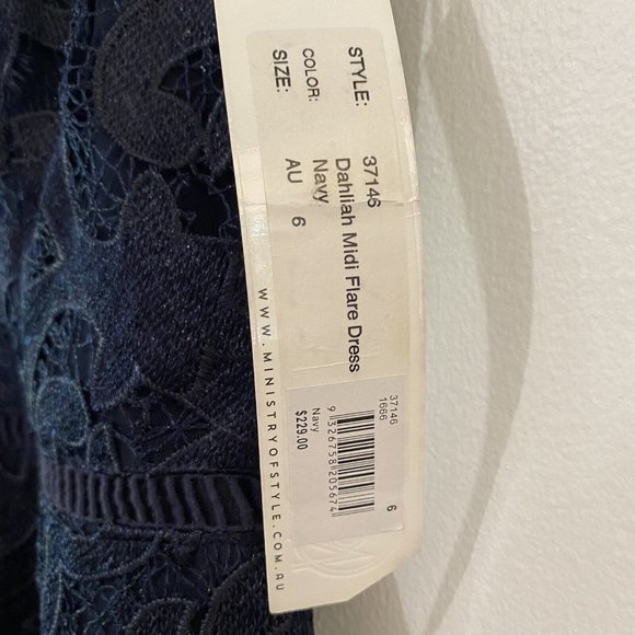 Ministry of Style Size AU6 US2 Navy Blue Lace Dahliah Midi Flare Dress New $229 - Picture 8 of 11